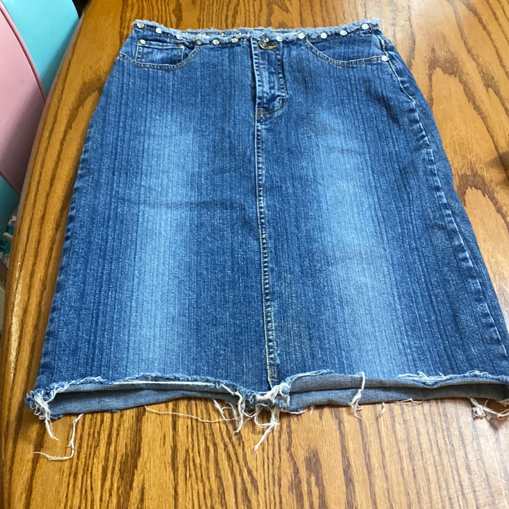 Denim knee length/MIDI skirt. Feel free to make and offer!! :)